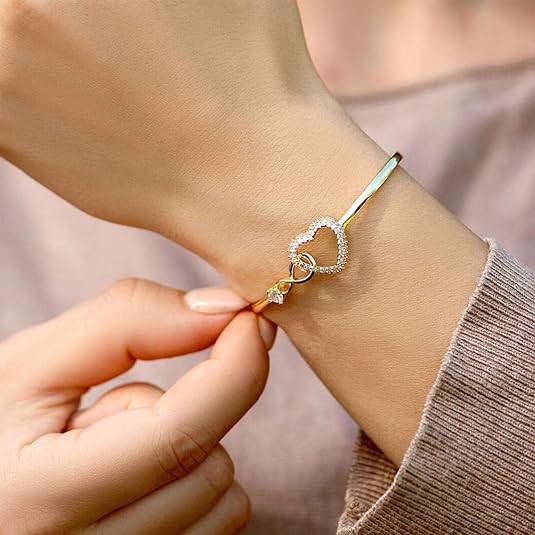 Mum and Daughter - A Link That Can Never Be Undone - Infinity Heart Bracelet with Luxury Box