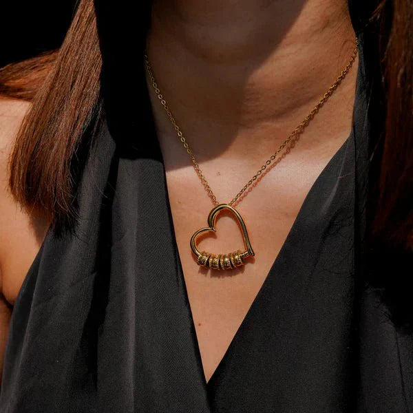 To My Wife - Engraved Family’s Heart Necklace