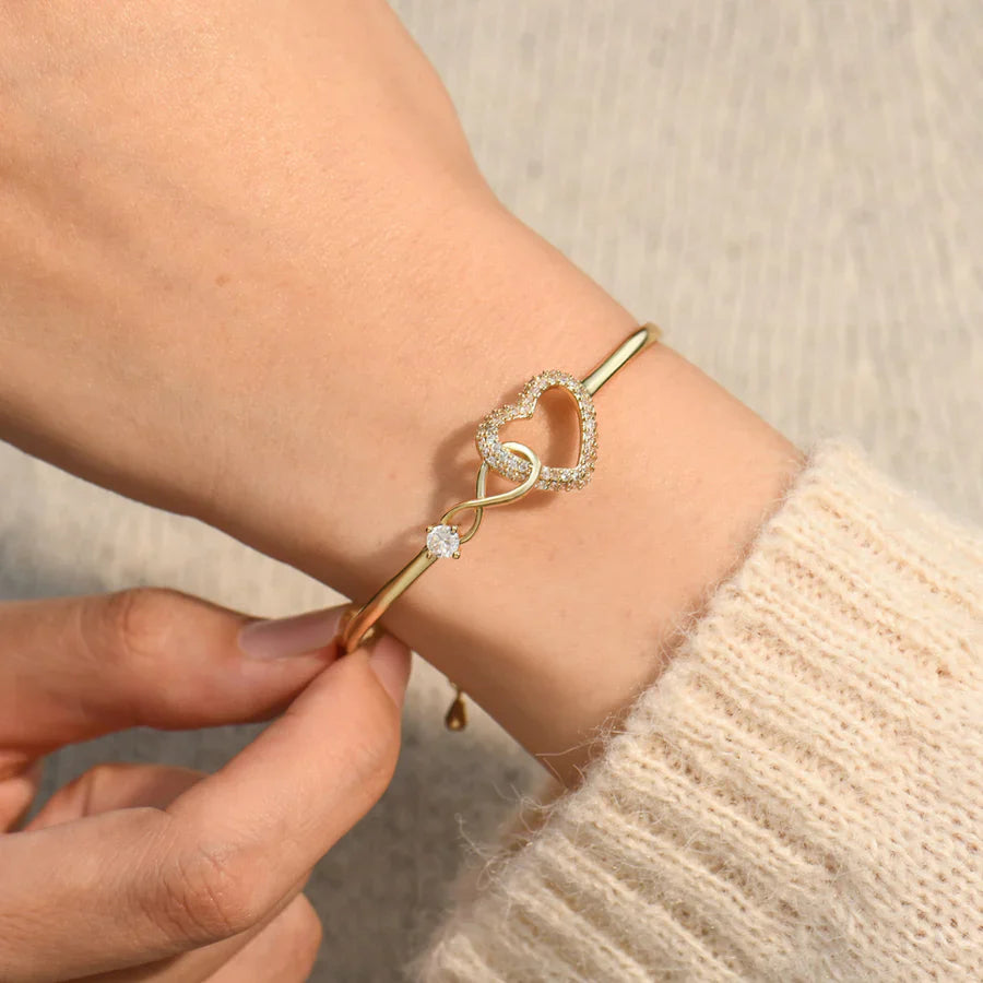 Mum and Daughter - A Link That Can Never Be Undone - Infinity Heart Bracelet with Luxury Box